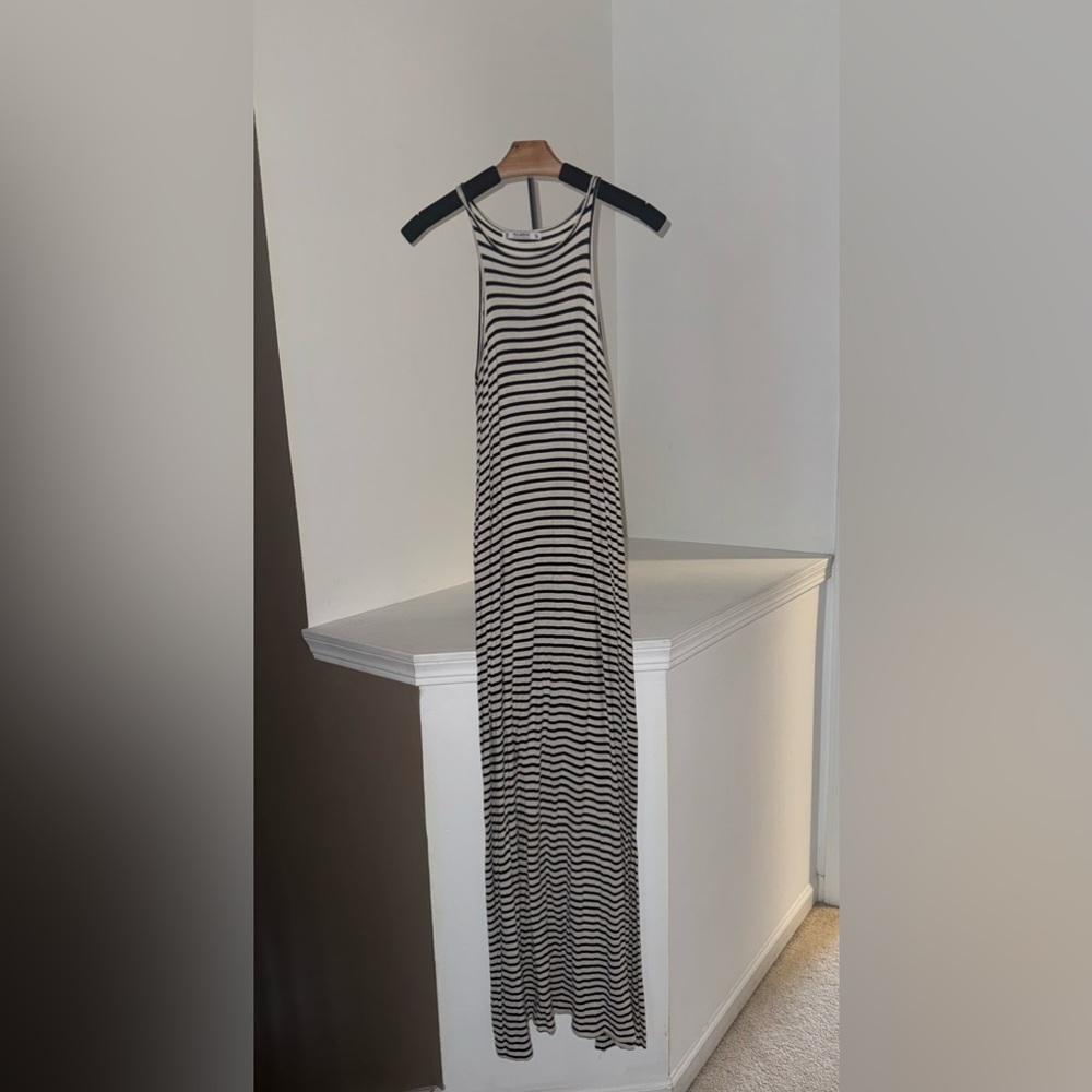 Pull&Bear- Stripped Maxi Dress - White/Black- Medium